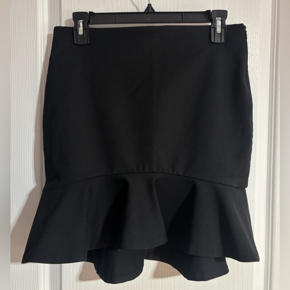 Zara Dresses & Skirts - Zara Ruffle Frill Mini High Low Cotton Blend Side Zipper Black Skirt Size Small